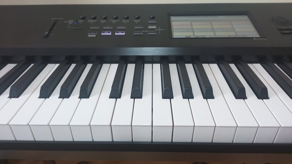 Workstation Korg Nautilus 88 de segunda mano · Foto 7 de 9 · Zaragoza · 1500 €