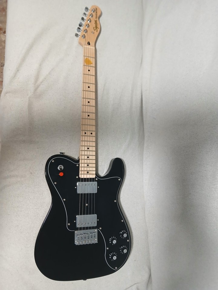 Squier Affinity Series® Telecaster® Deluxe de segunda mano · Foto 1 de 5 · Valencia · 200 €