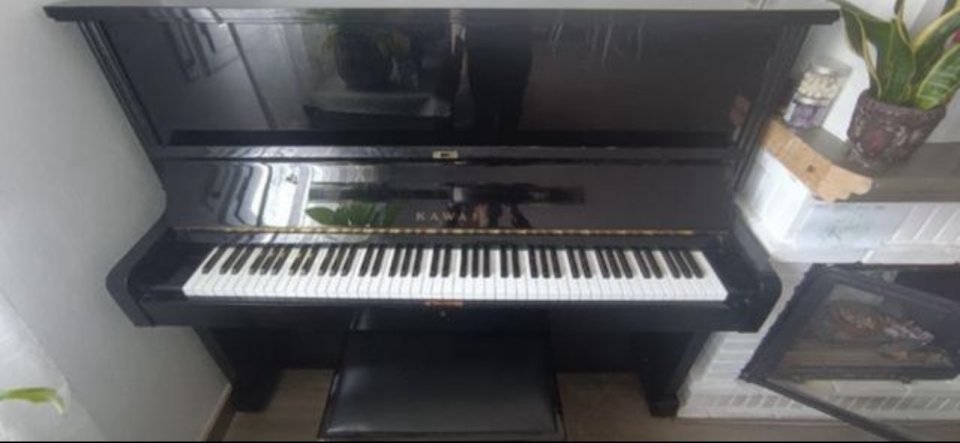 Piano Acústico Kawai