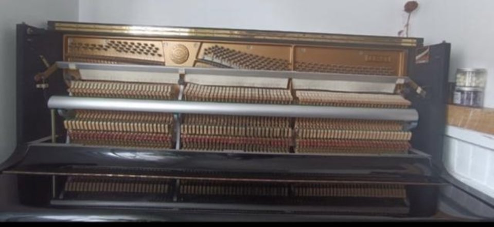 Piano Acústico Kawai