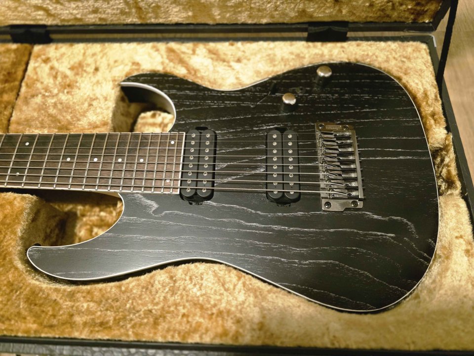 Ibanez RG5328 LDK de segunda mano · Foto 2 de 6 · Navarra · 1450 €
