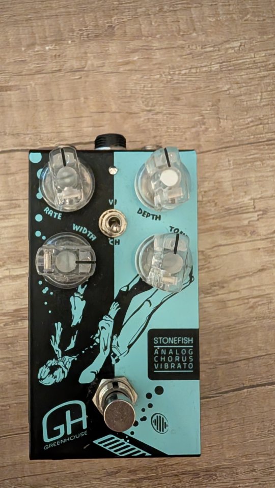 Greenhouse Stonefish Chorus Vibrato Boutique de segunda mano · Foto 1 de 4 · Guadalajara · 115 €