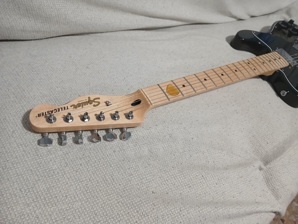 Squier Affinity Series® Telecaster® Deluxe de segunda mano · Foto 3 de 5 · Valencia · 200 €