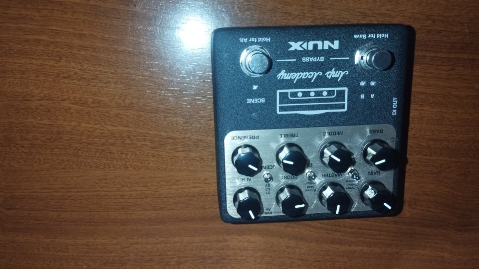 Previo guitarra Nux Amp Academy