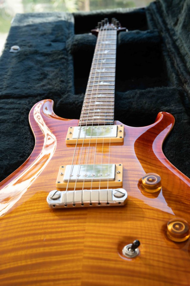 PRS Custom 22 1995 Pre Factory 10 Top, Vintage Sunburst de segunda mano · Foto 1 de 9 · Málaga · 2900 €