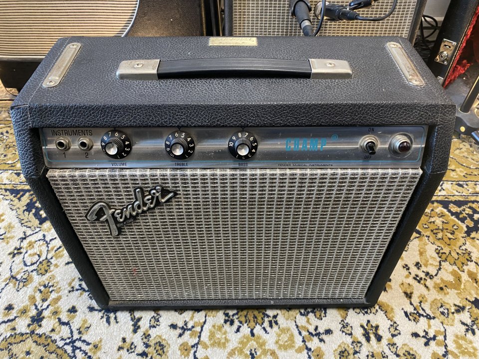 Fender Champ Silverface 1978 (VIDEO) de segunda mano · Foto 2 de 5 · Madrid · 1050 €