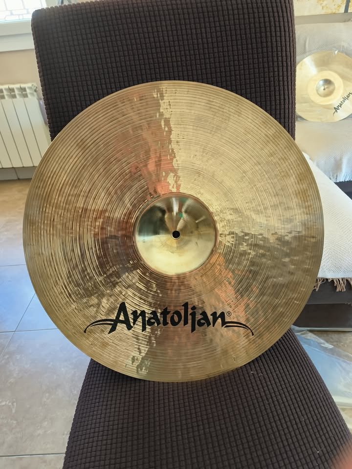 Ride ANATOLIAN serie Ultímate hell 22’ de segunda mano · Foto 2 de 2 · Madrid · 250 €