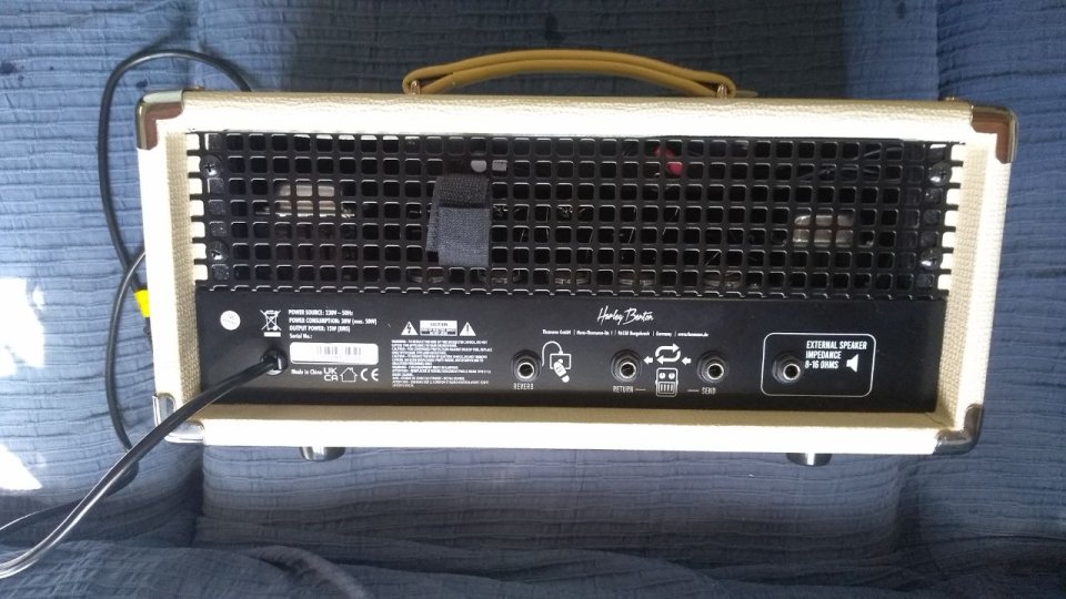 Ampli Harley Benton TUBE15 head Nuevo sin válvulas de segunda mano · Foto 4 de 6 · Valencia · 90 €
