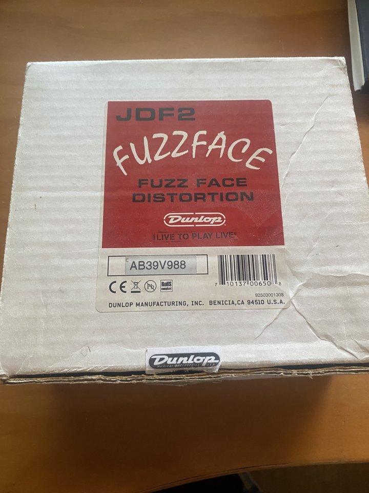 RESERVADO Dunlop Fuzz Face Jimi Hendrix Germanium de segunda mano · Foto 4 de 4 · Zaragoza · 145 €