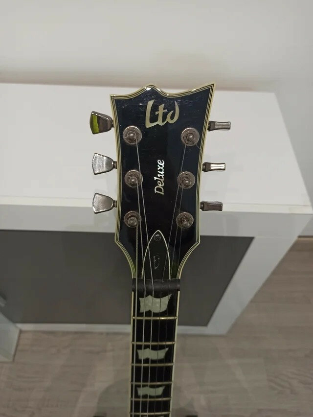 LTD EC-1000 Silver Sunburst