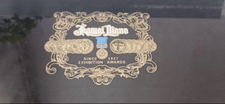 Piano Acústico Kawai