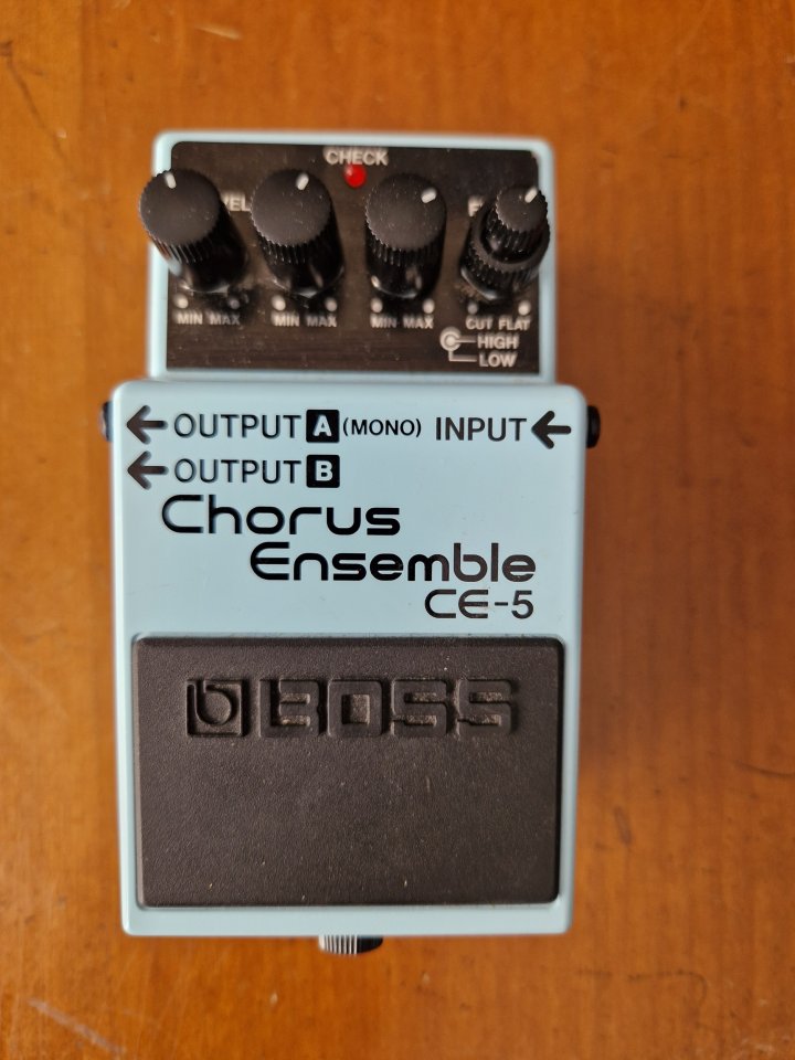 Boss CE-5 Chorus Ensemble de segunda mano · Foto 1 de 6 · Bizkaia · 65 €