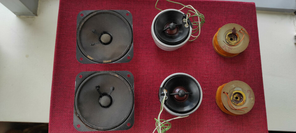 Altavoces, tweeters y filtros hi-fi  ESCUCHO OFERTAS