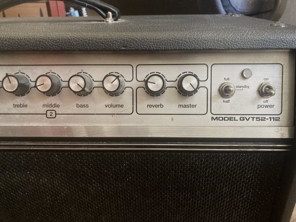 Amplificador de guitarra Ampeg GVT52-112