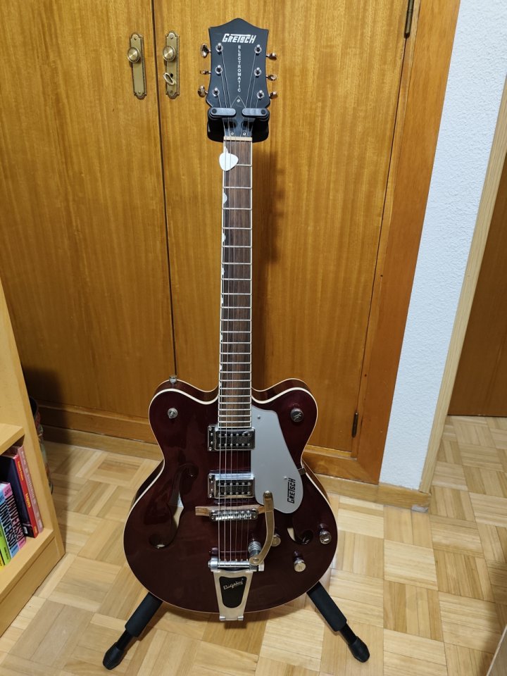 Gretsch Electromatic G5122 hollow body