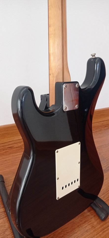 Guitarra eléctrica Squier Stratocaster Japón 1993 de segunda mano · Foto 9 de 10 · Cuenca · 270 €