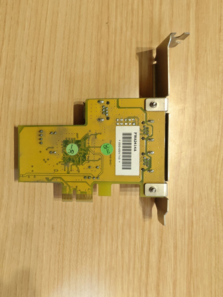 Tarjeta firewire con chip Texas instrument