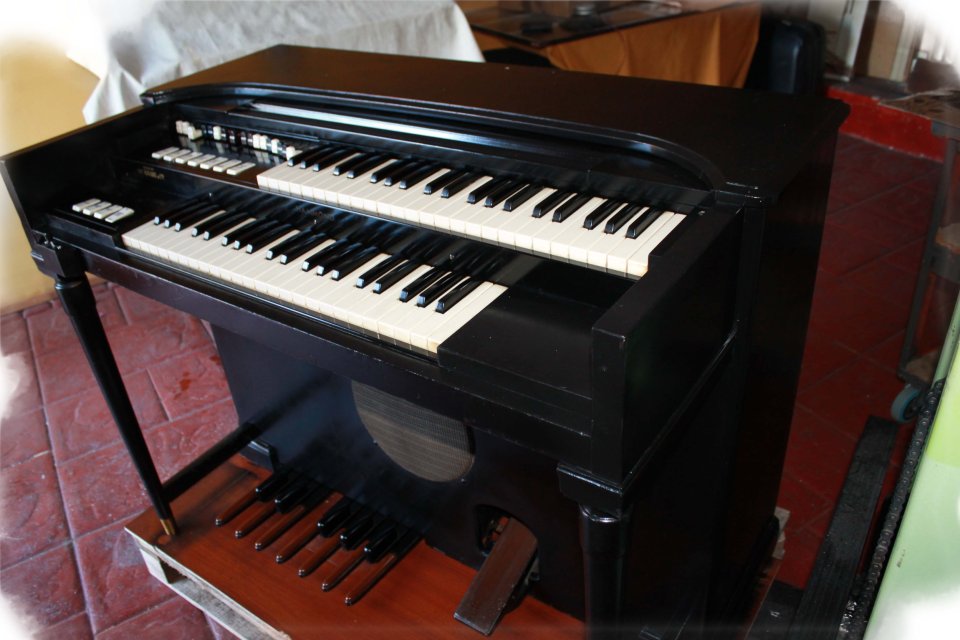 Hammond M3 de segunda mano · Foto 2 de 10 · Zaragoza · 1290 €