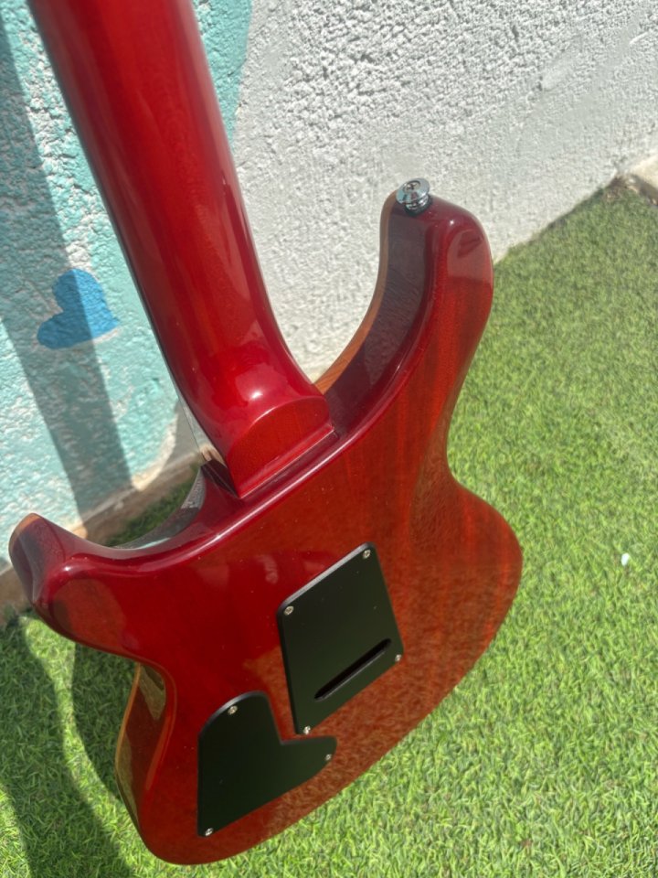 Prs se custom 24-08 de segunda mano · Foto 9 de 10 · Sevilla · 550 €