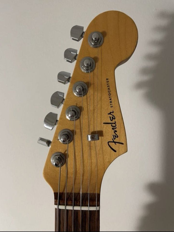 Fender Stratocaster Elite