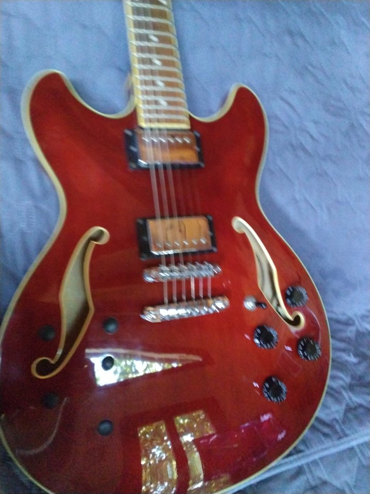 Guitarra semihollou ibanez as 73
