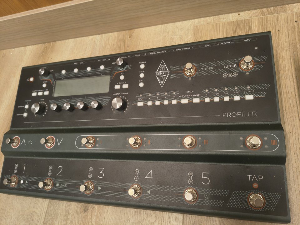 Kemper Amps Profiler Stage + Mission Engineering EP1-KP-BK + Bolsa Oficial de segunda mano · Foto 2 de 4 · Gipuzkoa · 990 €