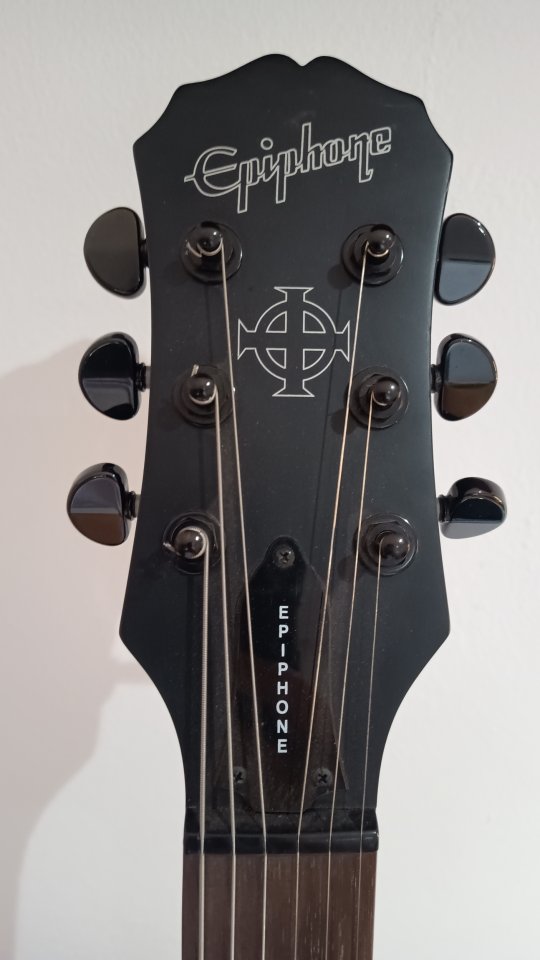 Epiphone SG Goth 2002 Corea Unsung + Grover de segunda mano · Foto 3 de 5 · Zaragoza · 450 €