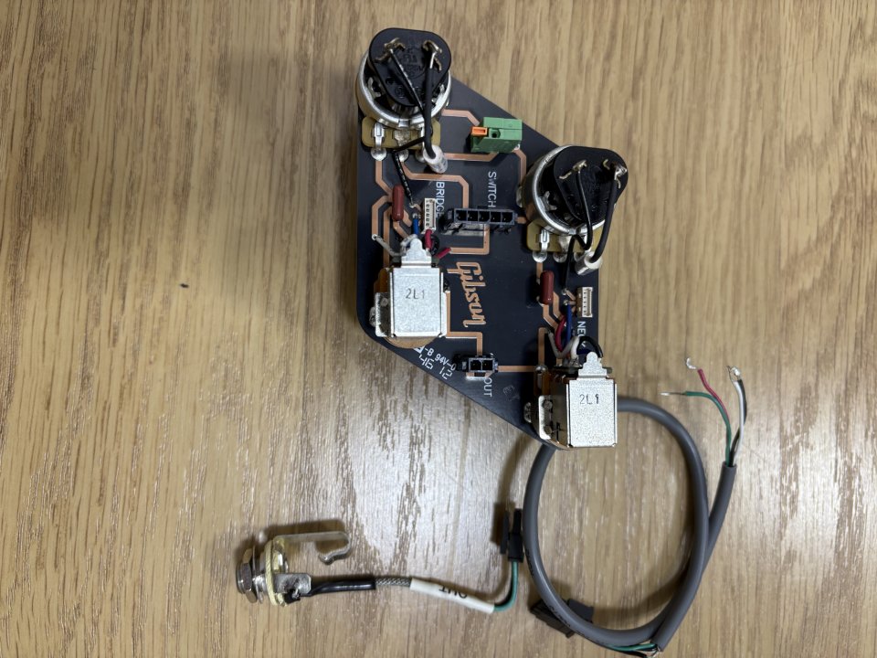 Pastillas Gibson Buursbucker Pro+Placa PCB de segunda mano · Foto 3 de 4 · Bizkaia · 285 €