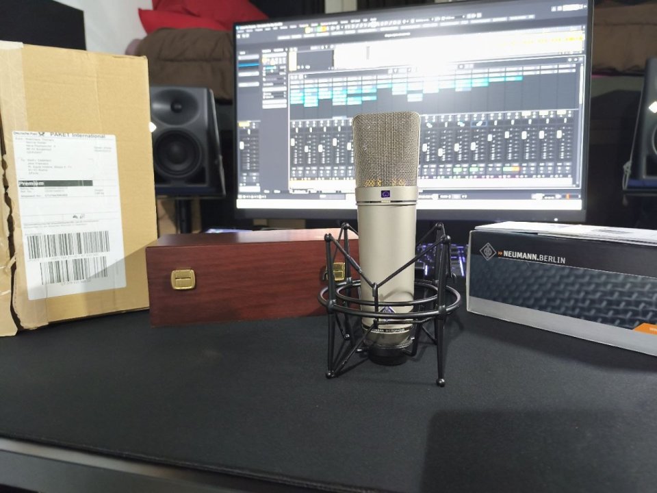 Neumann U87 Ai Con caja, factura y revisión Thomann de segunda mano · Foto 1 de 10 · Huelva · 2199 €