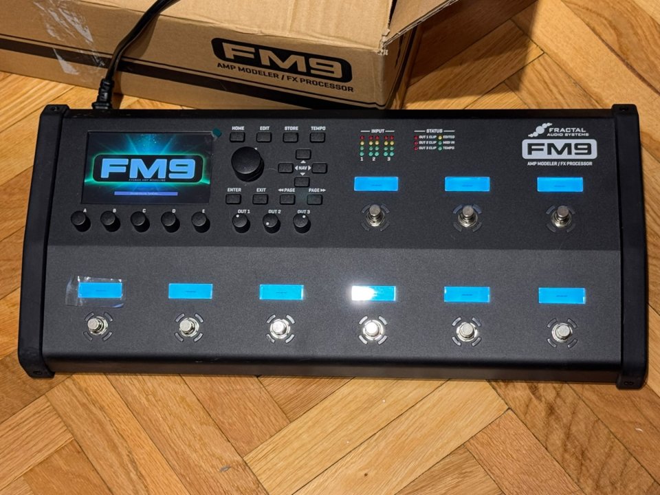 AXE FX FM9 Turbo. de segunda mano · Foto 4 de 4 · Madrid · 1850 €