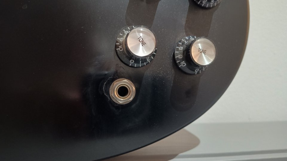 Epiphone SG Goth 2002 Corea Unsung + Grover de segunda mano · Foto 4 de 5 · Zaragoza · 450 €