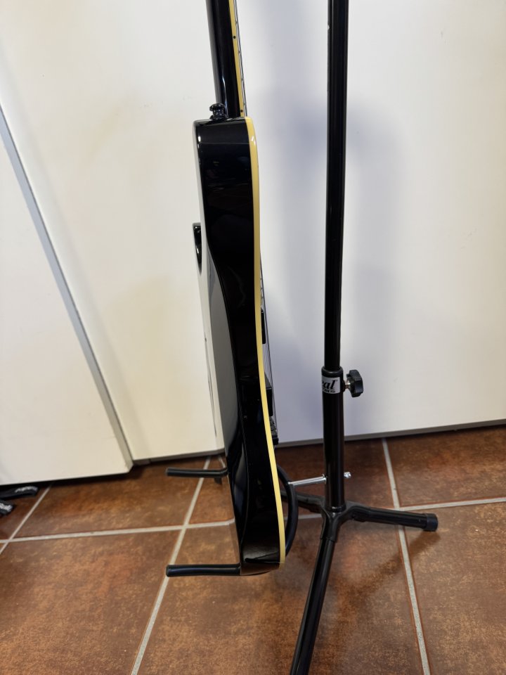 Schecter Blackjack 006 , 2005, mejorada, EMG 81/85, Gotoh locking tuners