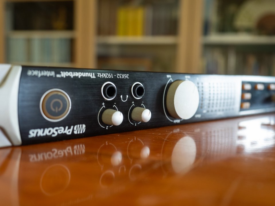 Presonus Quantum 26x32 Thunderbolt 2, tarjeta thunderbolt PCIe y cables de segunda mano · Foto 2 de 5 · Madrid · 430 €