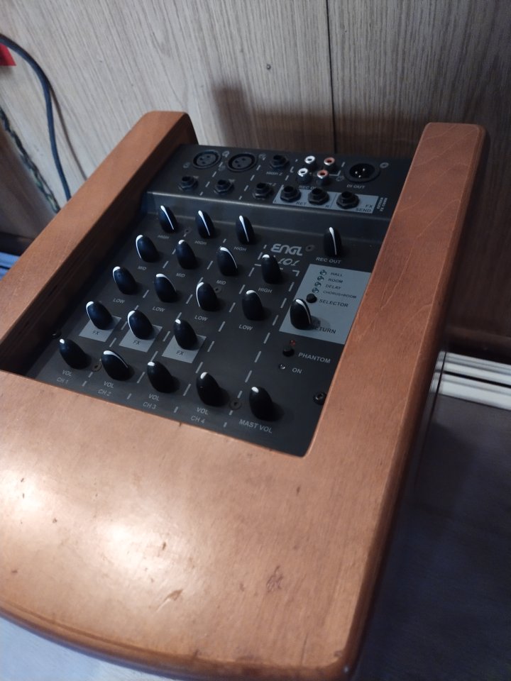 ENGL A 101 de segunda mano · Foto 3 de 10 · Valencia · 599 €