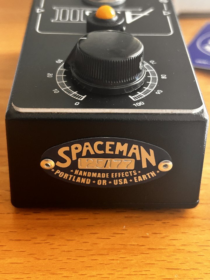 Atlas III limited black edition Spaceman effects