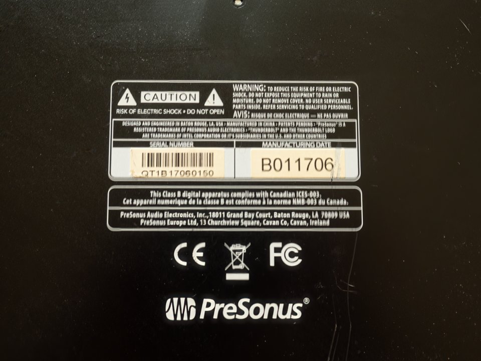 Presonus Quantum 26x32 Thunderbolt 2, tarjeta thunderbolt PCIe y cables de segunda mano · Foto 5 de 5 · Madrid · 430 €