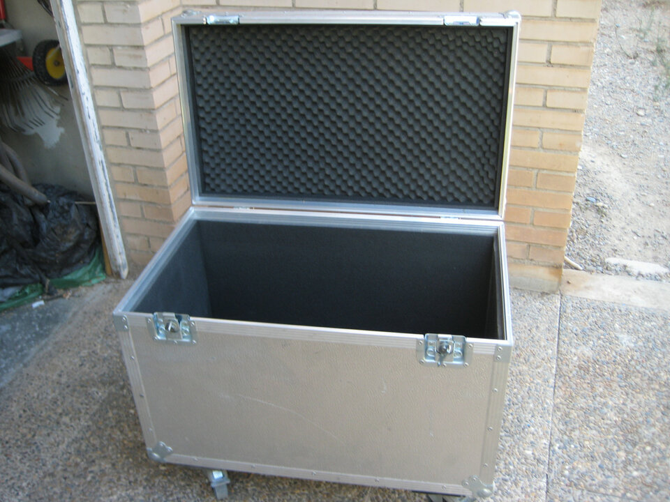 Flightcases para 15" pasivo o baúles para accesorios