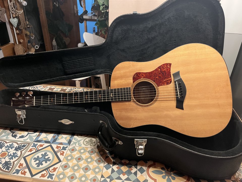 Taylor 310 L-30. Edición limitada 30 aniversario. Abierto a posibles Cambios.