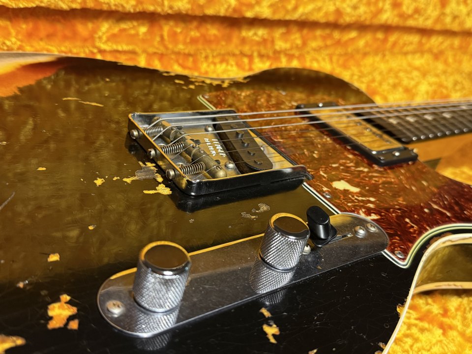 Fender Telecaster Custom Shop 60s Heavy Relic HS Black over Sunburst