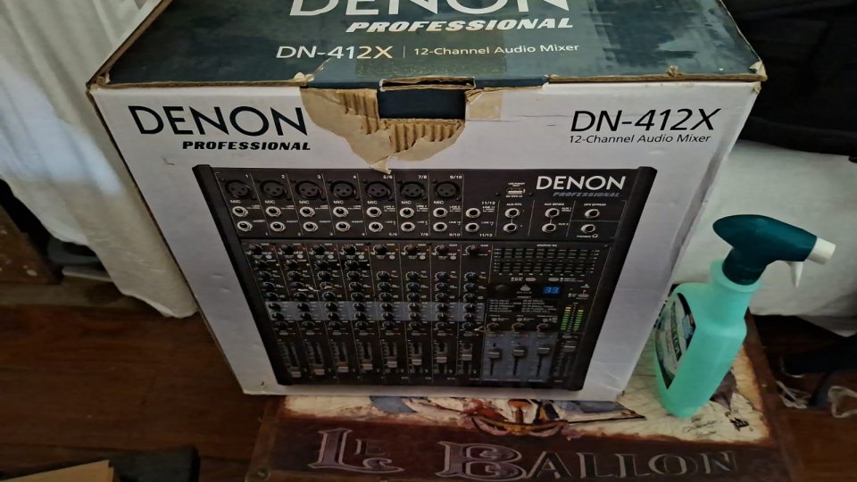 Mesa de mezclas Denon professional DN_412X de segunda mano · Foto 5 de 5 · Cantabria · 120 €