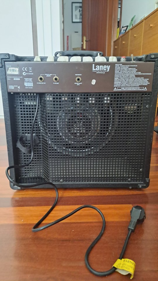 Laney Cub 12 R de segunda mano · Foto 3 de 5 · A Coruña · 320 €