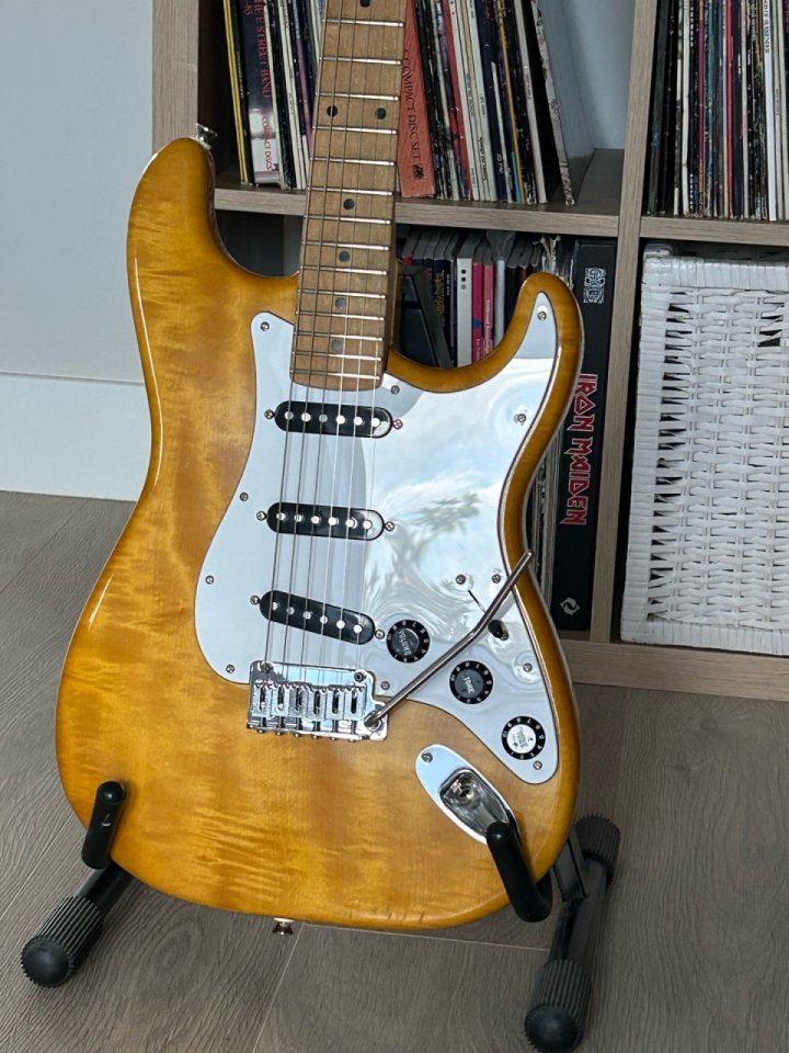 ESP Stratocaster NOS de segunda mano · Foto 1 de 10 · Madrid · 1250 €