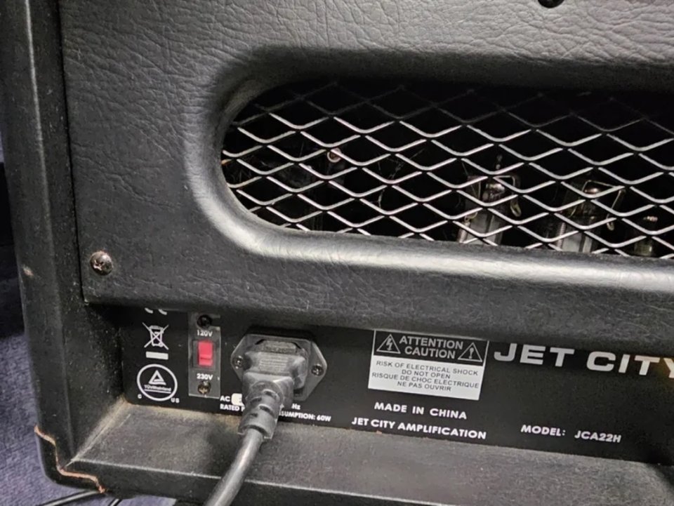 Amplificador Jet City + Altavoz Celestion