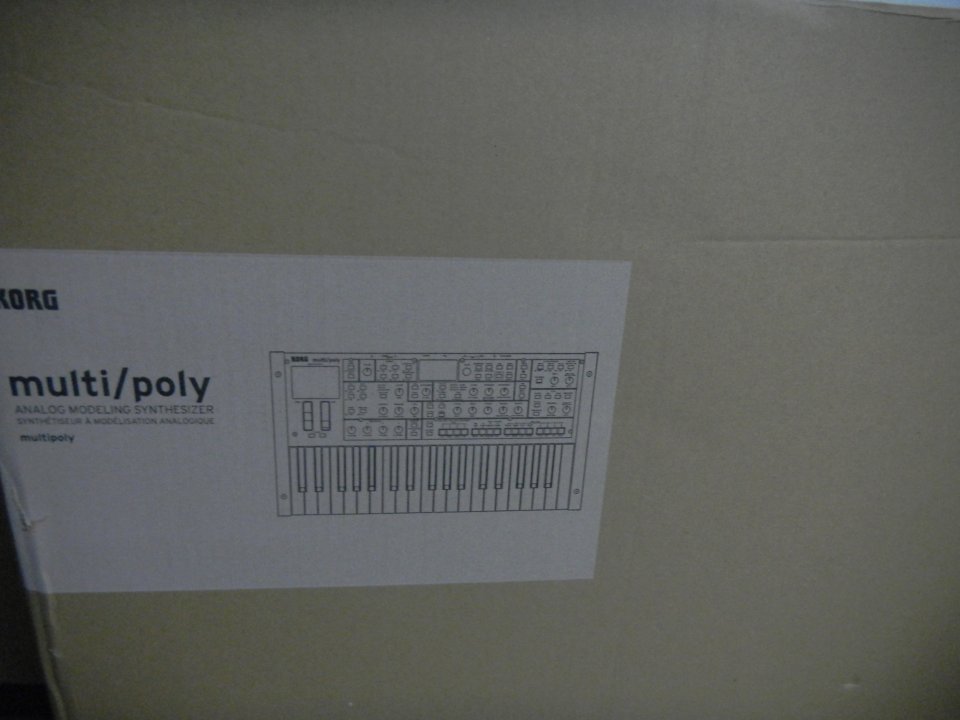 KORG Multi Poly ( SIN USO ) ( Reservado ) de segunda mano · Foto 2 de 3 · Málaga · 650 €