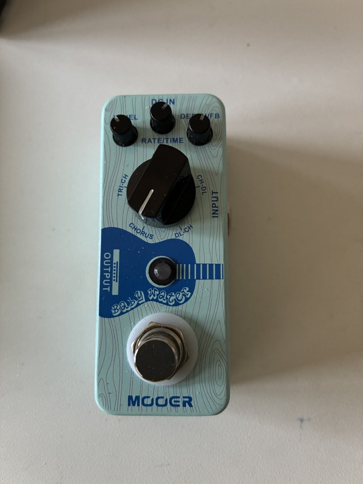 MOOER BABY WATER / Acústica de segunda mano · Foto 1 de 4 · Madrid · 60 €