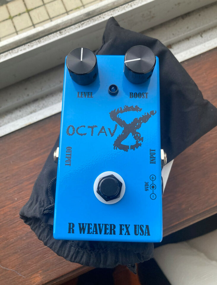 R Weaver FX Octav8 Octavia Fuzz
