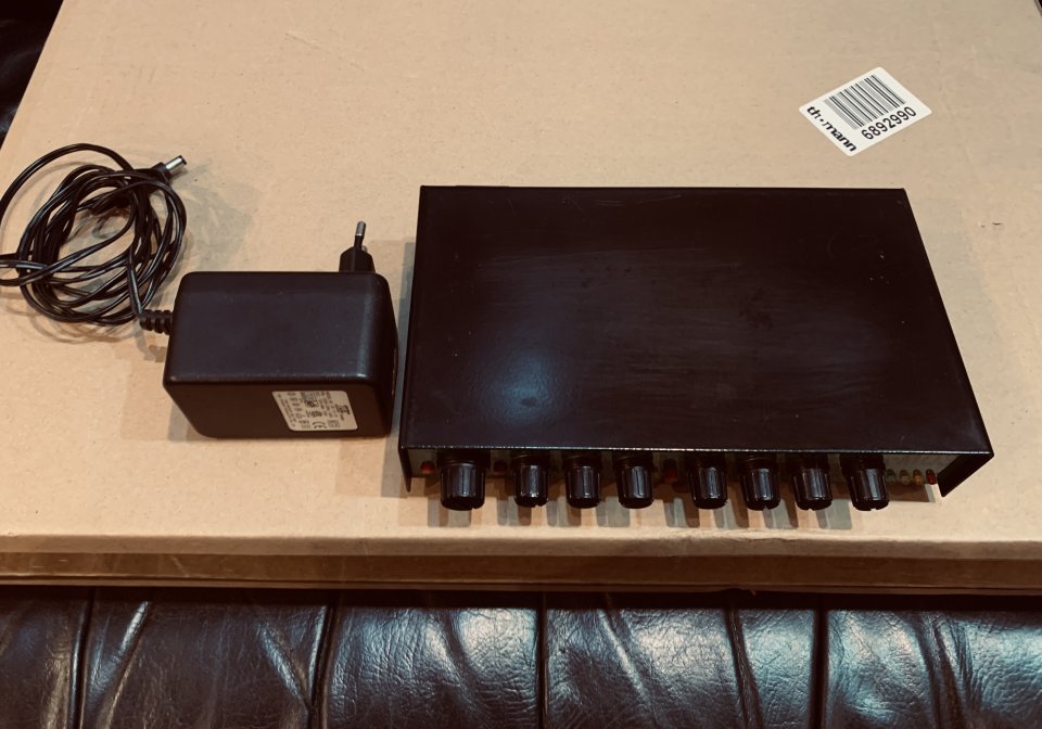 JoeMeek MQ3: Mic Preamp/Compressor/EQ