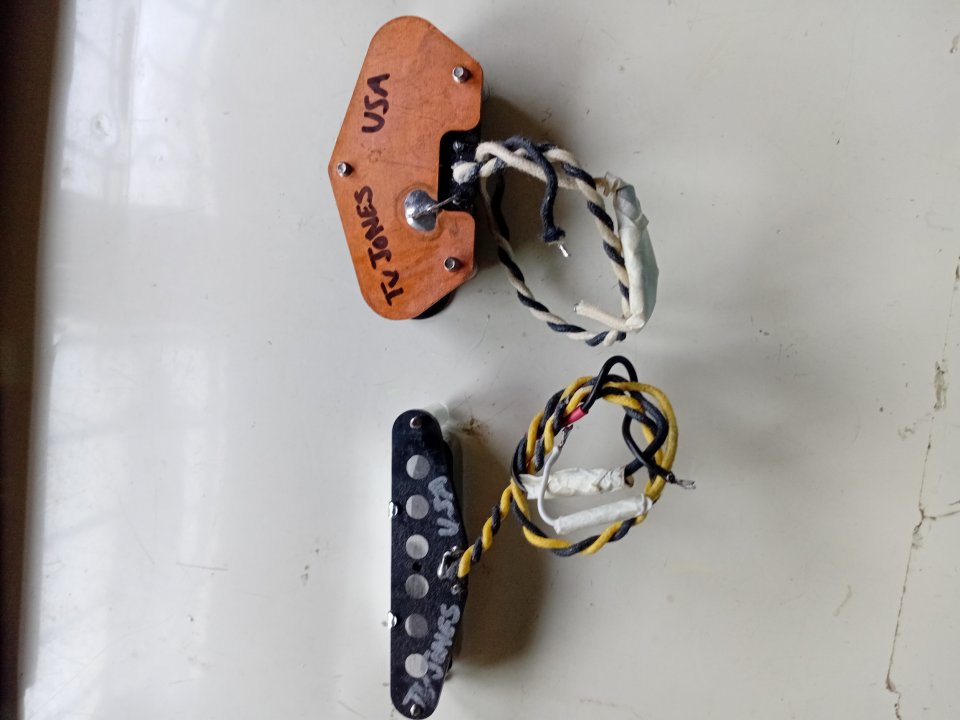 Pstillas tele TV Jones de segunda mano · Foto 3 de 6 · Castellón · 225 €
