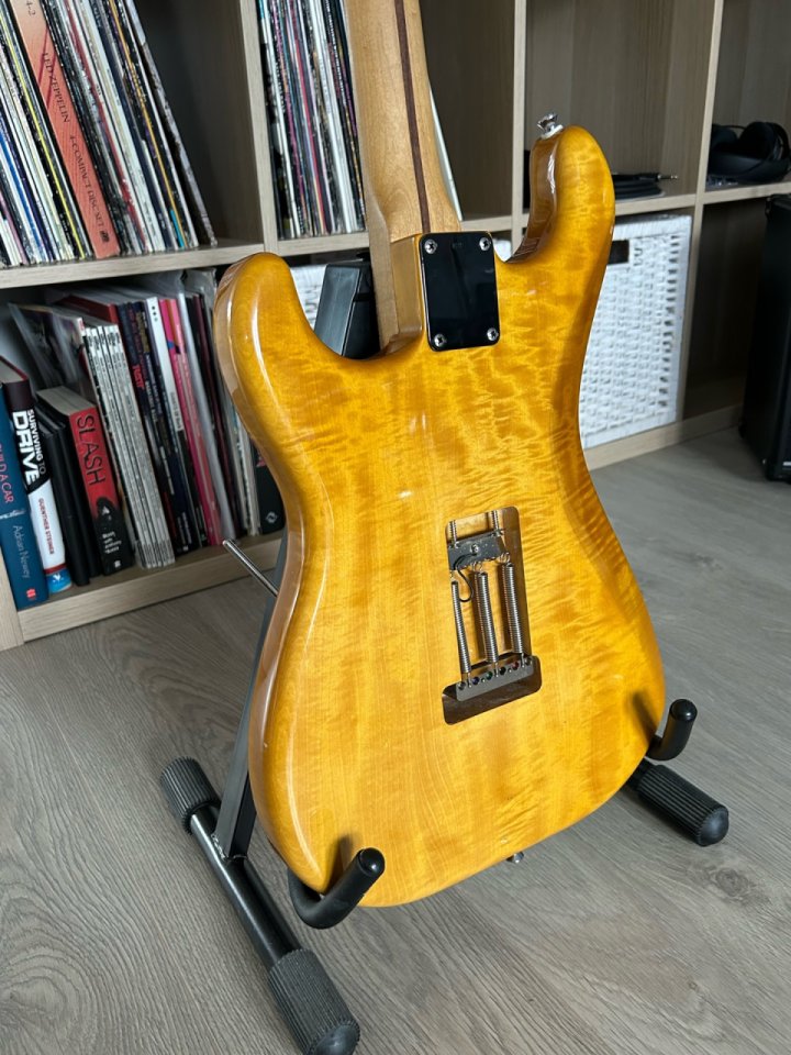 ESP Stratocaster NOS de segunda mano · Foto 4 de 10 · Madrid · 1250 €