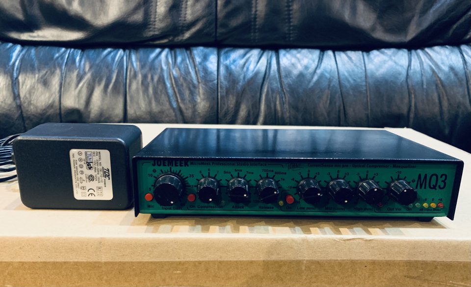 JoeMeek MQ3: Mic Preamp/Compressor/EQ